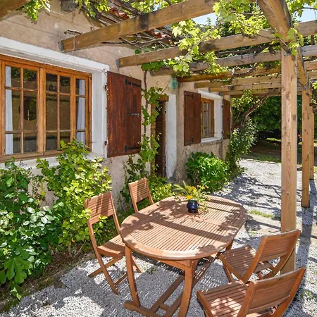 1 Bedroom Pet Friendly In Chiavari