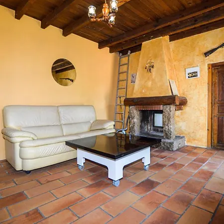 1 Bedroom Pet Friendly In Chiavari Feriehus